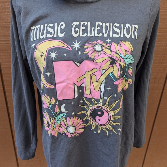 MTV/Torrid Gray Graphic Hoodie - Picture 2 of 5